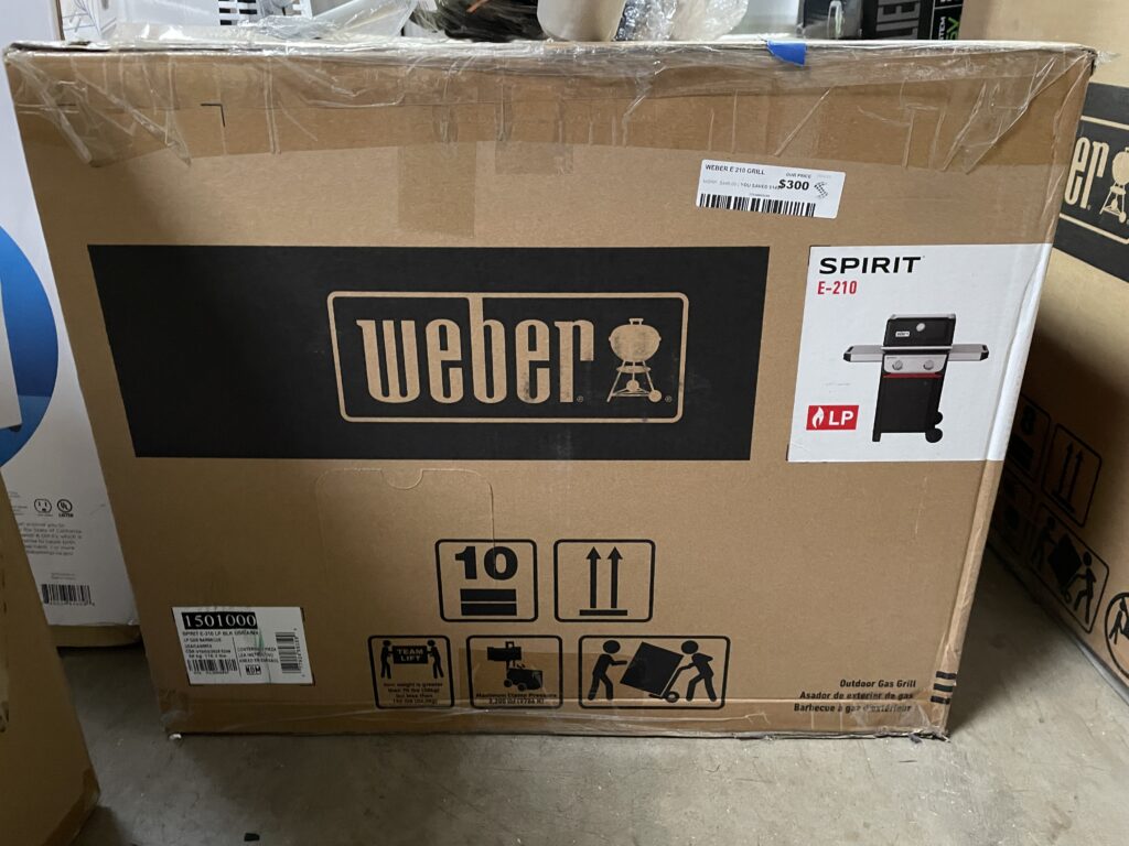 Weber Gas Grills in Brookfield, WI: Spirit E-210, Spirit E-425 & Genesis E-315